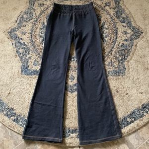 Roam New York Flared Jeggings- size small